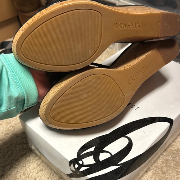 Nine West - Picture 2 of 2